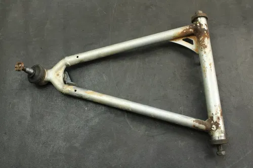 2001 Yamaha Raptor 660r OEM Front Right Upper A-Arm  B4458