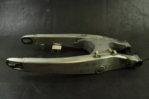 2005 Yamaha Yz125 OEM Swingarm  B4493