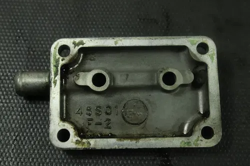 2005 Yamaha Yz125 OEM Front Powervalve Cover  B4483