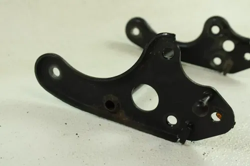 2009 Yamaha Vino 125 OEM Engine Mount Bracket  B4476