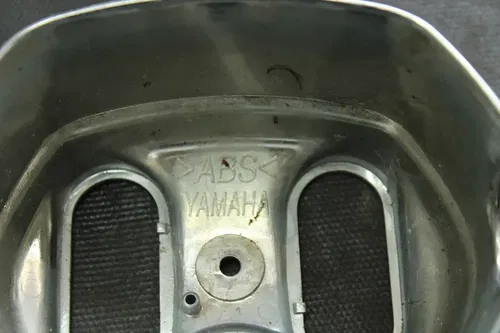 2009 Yamaha Vino 125 OEM Handlebar Cover  B4476