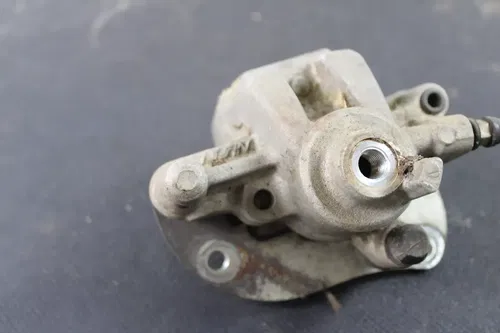 2008 YAMAHA GRIZZLY 700 OEM RIGHT REAR BACK BRAKE CALIPER B4450