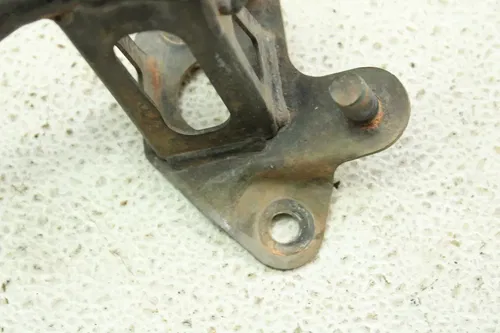 2001 Yamaha Raptor 660r OEM Front Right Fender Stay Bracket  B4458
