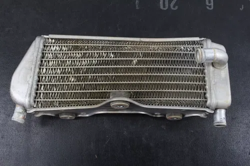 2000 Yamaha Yz250 OEM Left Radiator  B4364