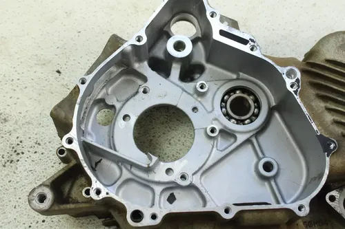 2007 Yamaha Grizzly 400 OEM Left Side Crankcase  B4470