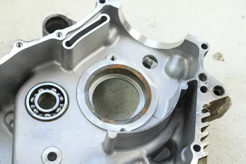 2007 Yamaha Grizzly 400 OEM Left Side Crankcase  B4470