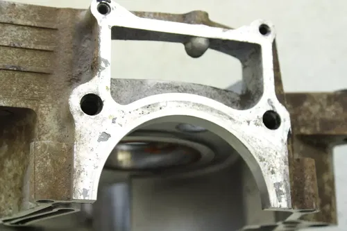 2007 Yamaha Grizzly 400 OEM Left Side Crankcase  B4470
