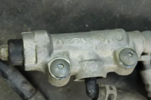1993 Suzuki Dr350s OEM Nissin Rear Brake Assembly  B4468