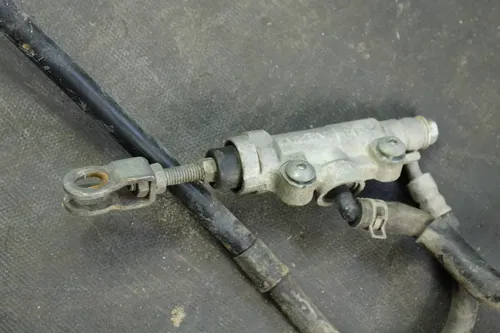 1993 Suzuki Dr350s OEM Nissin Rear Brake Assembly  B4468