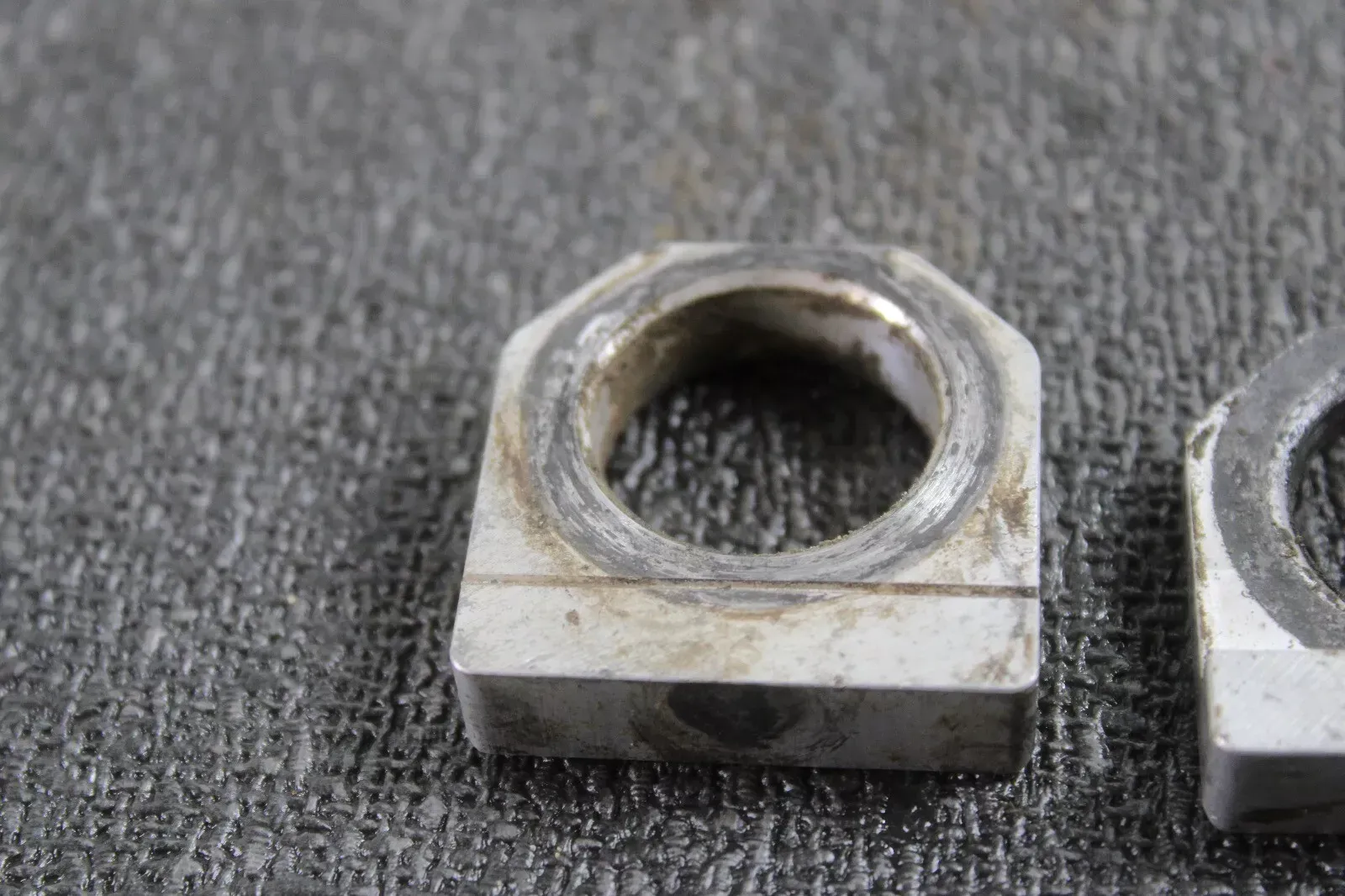 OEM KAWASAKI Rear Axle blocks 16-25 kx 450 450x 450sr 250 250x B4498