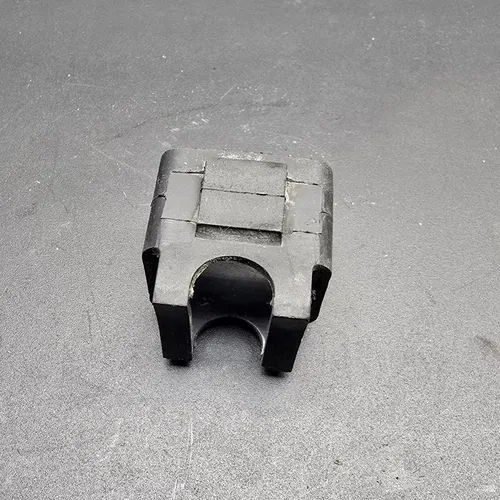 1983 - 1985 YAMAHA YZ 125 CDI RUBBER HOLDER 2A7-85546-00-00 BAND YZ125 MOUNT 490