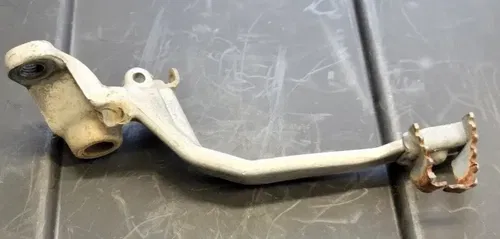 1983 - 1987 YAMAHA YZ 250 490 REAR BRAKE PEDAL 56A-27200-00-00 LEVER YZ250 YZ490