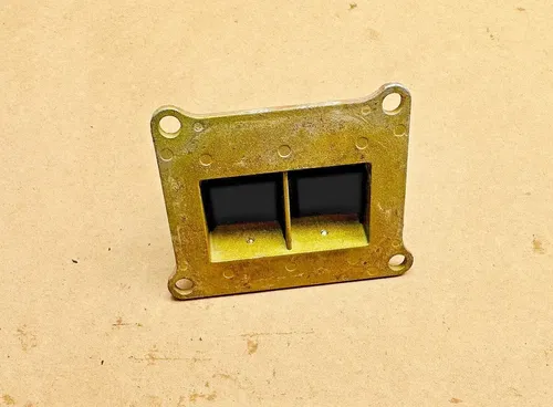 1992 - 2007 SUZUKI RM 125 INTAKE REED CAGE 13150-43D10 HOUSING RM125 HOLDER
