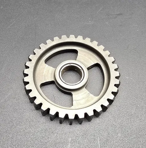 1980 - 1985 YAMAHA YZ 125 TRANSMISSION COUNTER SHAFT 1ST GEAR 5X4-17231-02-00 82