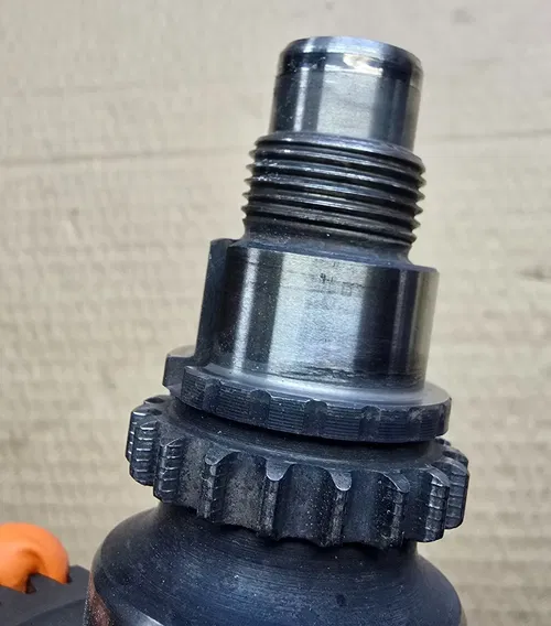 1996 - 2024 SUZUKI DR 650 ENGINE CRANKSHAFT 12000-32820 CRANK SHAFT DR650 BOTTOM