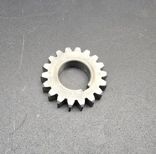 1983 - 1985 YAMAHA YZ 125 PRIMARY DRIVE GEAR 24X-16111-00-00 CRANK DRIVEN YZ125