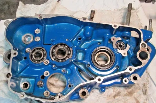 1986 1987 SUZUKI RM250 RIGHT SIDE ENGINE CASE 11300-00830 MODEL H RM 250 86 87