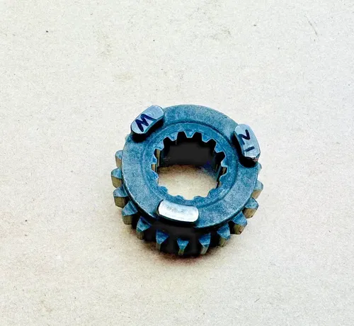 2003 - 2006 YAMAHA WR 450 TRANSMISSION COUNTER SHAFT 5TH GEAR 5BF-17251-00-00 YZ