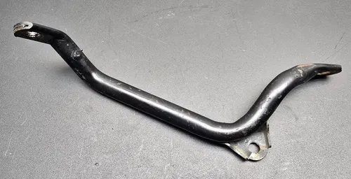 1983 - 1984 YAMAHA YZ 125 RADIATOR GUARD BRACE 39W-2174F-00-00 HOLDER YZ125