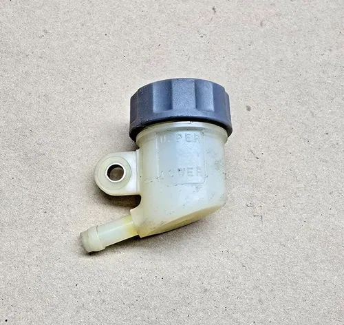 1996 - 2004 HONDA XR 400 REAR MASTER CYLINDER RESERVOIR CUP 43511-KS6-702 CR 250