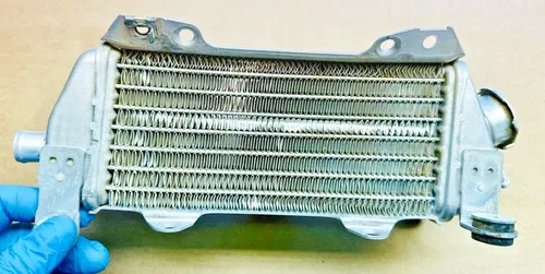 1997 - 2005 KAWASAKI KDX 220 200 OEM RIGHT SIDE RADIATOR 39061-1240 FILL KDX220