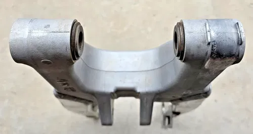 2008 - 2014 SUZUKI RMZ 450 REAR SWINGARM 61000-28H20 SWING ARM RMZ450 LEVER