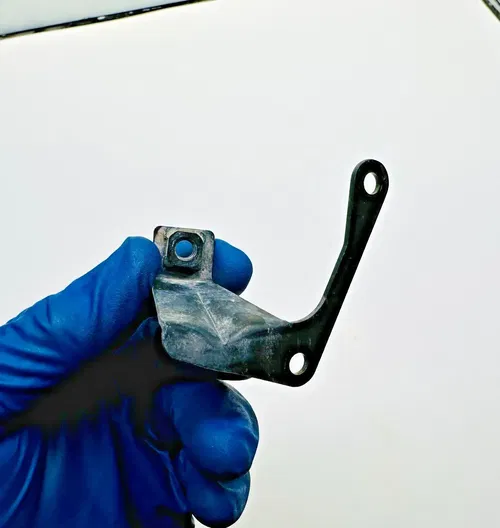 1999 - 2006 YAMAHA TTR 250 BREATHER CANISTER BRACKET 4GY-14413-00-00 STAY TTR250