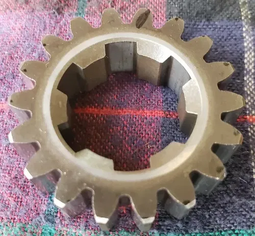 1981 - 1982 HONDA XR250 XR TRANSMISSION MAIN SHAFT 2ND GEAR 23421-KA6-000 SHAFT