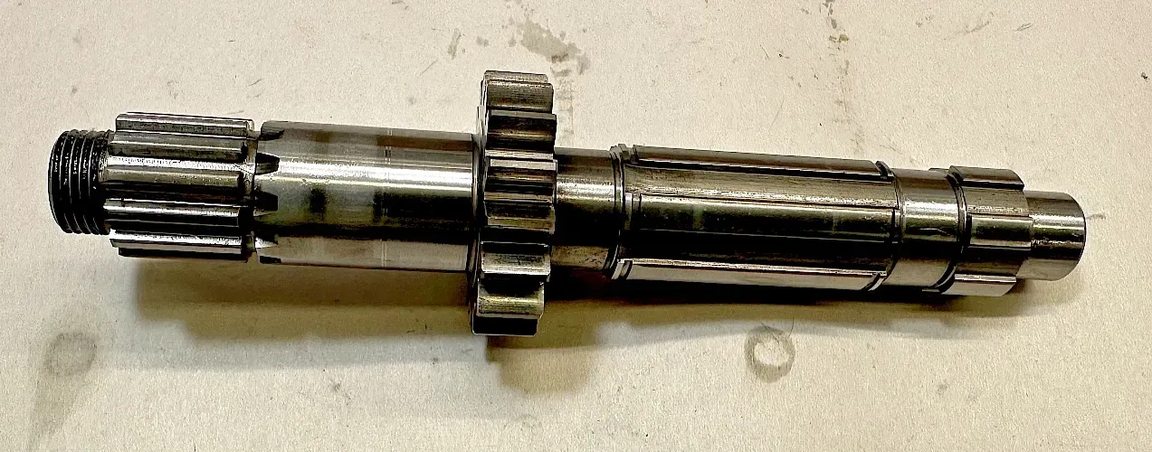 2003 - 2005 KTM 450 SX TRANSMISSION MAIN SHAFT 59033001300 TRANS 03 04 05