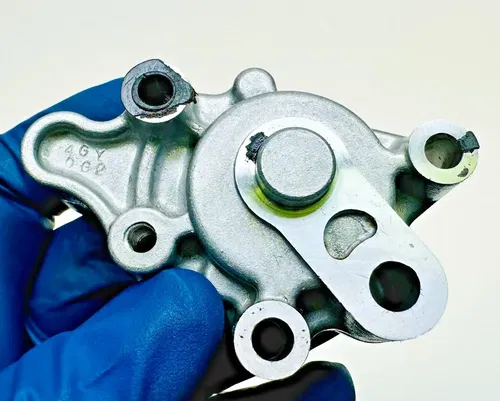 1999 - 2006 YAMAHA TTR 250 ENGINE OIL PUMP ASSY 4GY-13300-01-00 TTR250