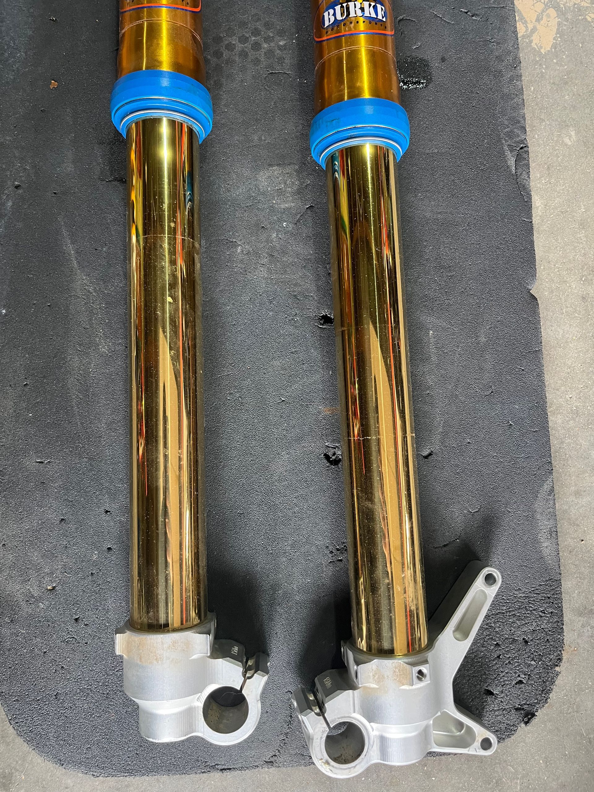 Ohlins suspension for beta