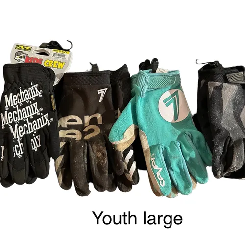 Youth Seven Gloves - Size L