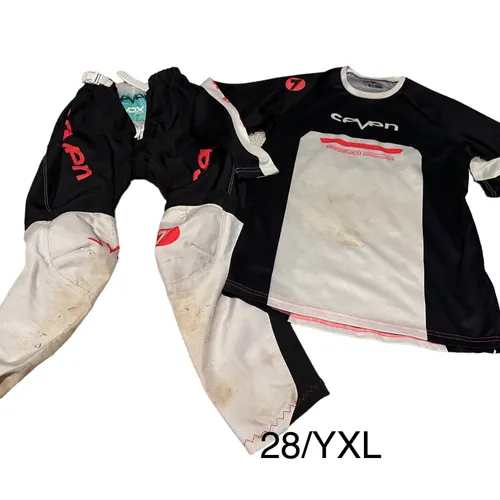 Youth Seven Gear Combo - Size XL/28