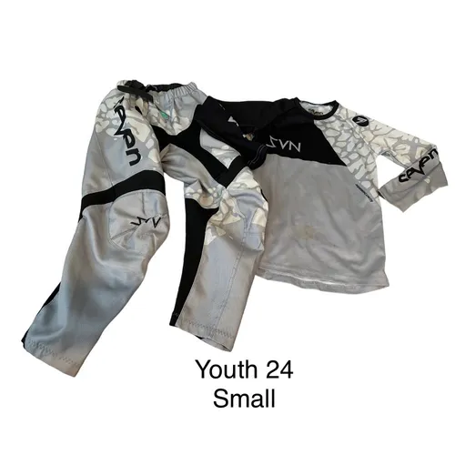 Youth Seven Gear Combo - Size S/24