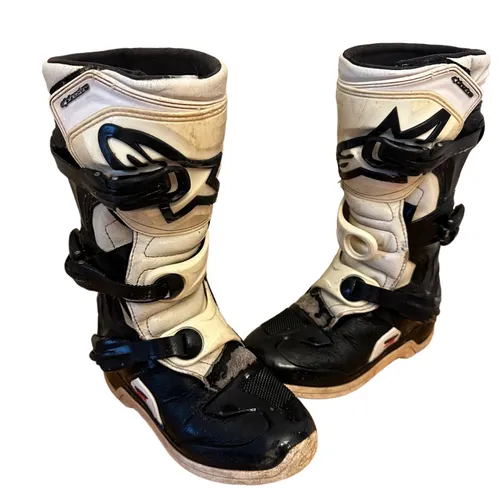 Youth Alpinestars Boots - Size 3