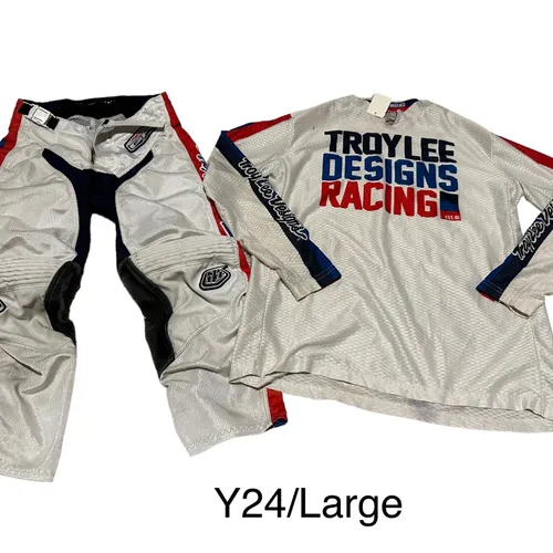 Youth Troy Lee Designs Gear Combo - Size L/24