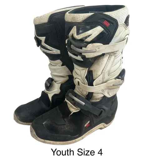Youth Alpinestars Tech 7s Boots - Size 4