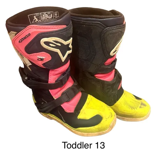 Toddler Size 13 Boots 