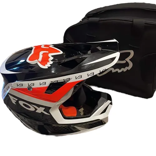Fox V3 helmet 