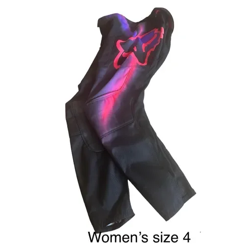 Women's Fox Pants Size 4 