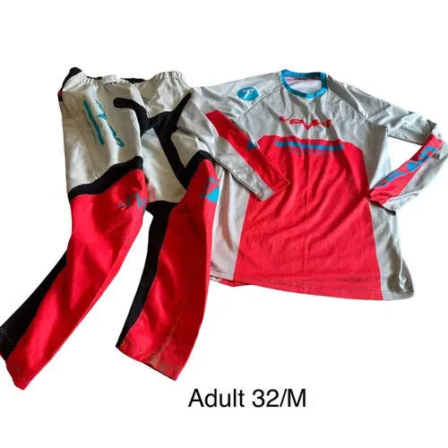 Seven Mx Gear set