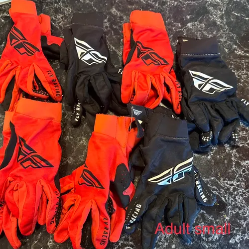 Fly Racing 5 Pairs Of Gloves - Size S
