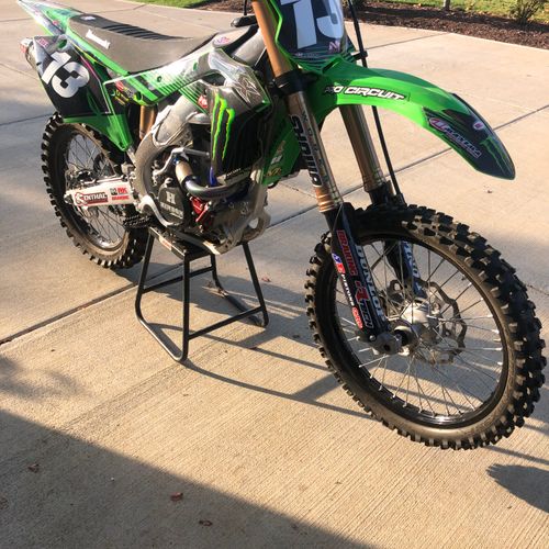 2017 Kx250f less than 5 hrs 