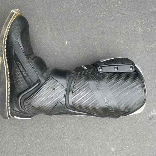 Gaerne Boots - Size 9
