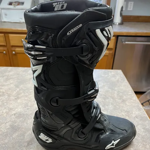 Alpinestars Tech 10 Boots - Size 10