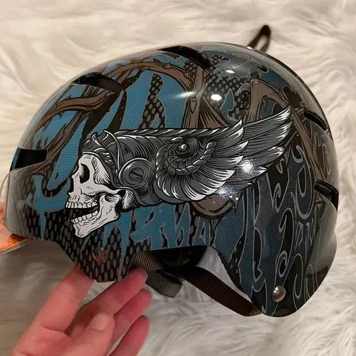 NWT Thorns & Skulls MONGOOSE Helmet Youth