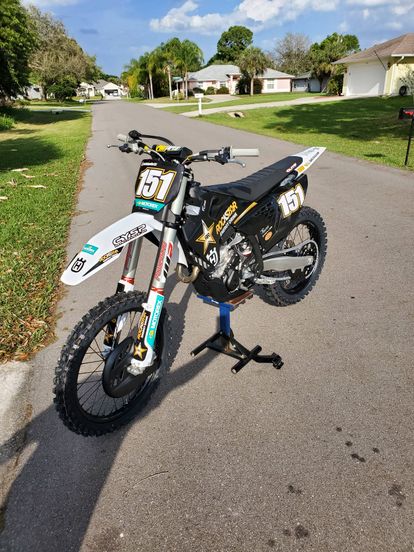 22.5 Husqvarna FC 250 Rockstar Edition 