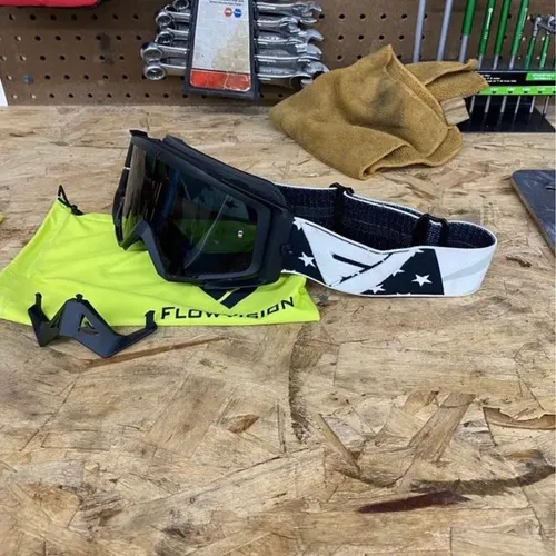 Flow vision Goggles