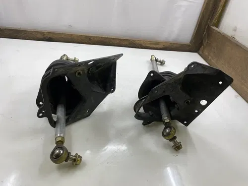 2007 Polaris RMK IQ 600 Tie Rods Left Right Boots