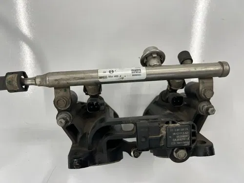 2009 Polaris Sportsman 850 Intake Manifold Fuel Injectors Rail Hose 5437322